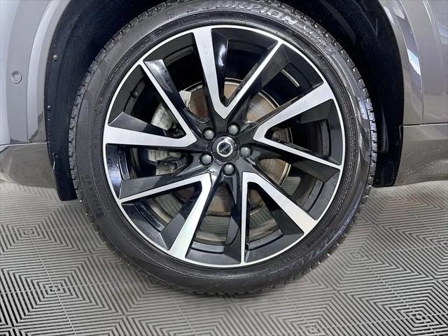 2024 Volvo XC90 B6 Plus Bright Theme 7-Seater