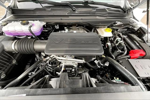 2026 Ram 1500 Tradesman Quad Cab 4x4 64 Box