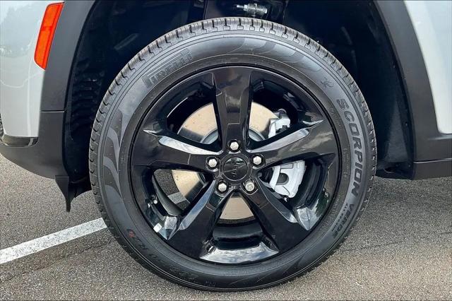 2025 Jeep Grand Cherokee L Limited 4x4