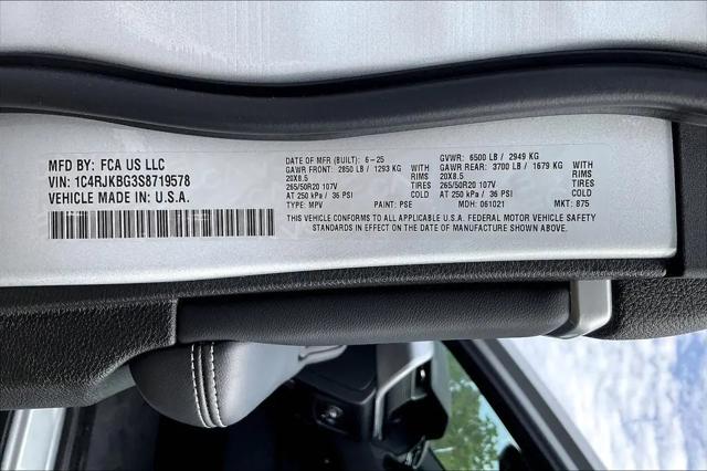 2025 Jeep Grand Cherokee L Limited 4x4