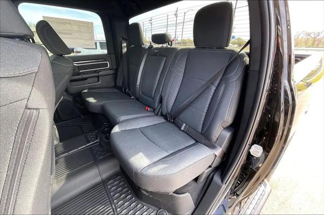 2026 Ram 2500 Big Horn Crew Cab 4x4 64 Box