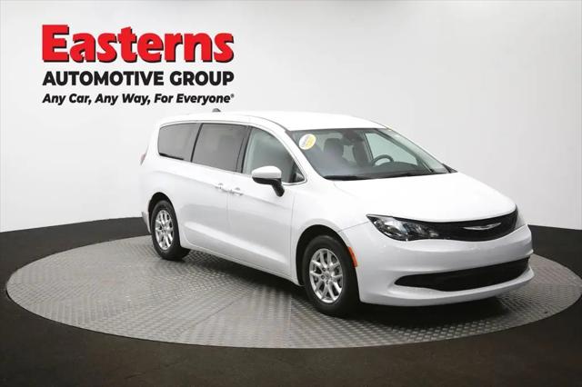 2023 Chrysler Voyager LX
