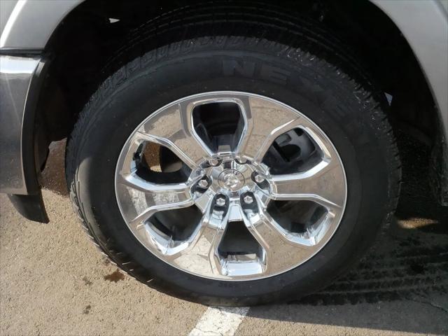 2025 Ram 1500 Big Horn Crew Cab 4x4 5'7" Box