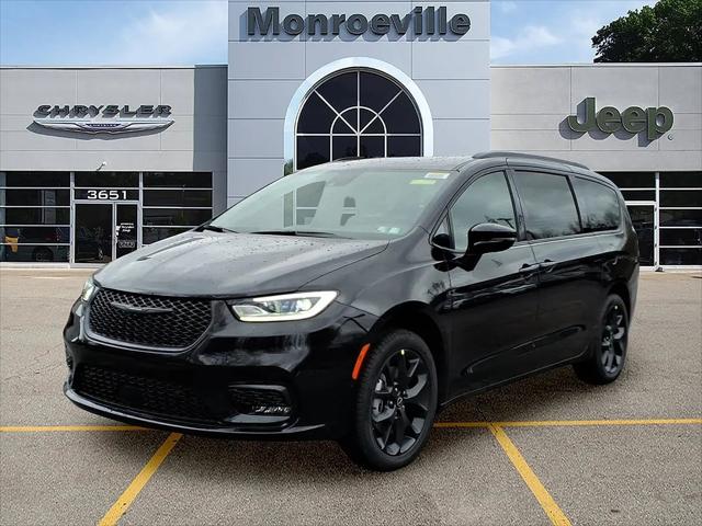 2026 Chrysler Pacifica Select AWD for sale in Monroeville, PA