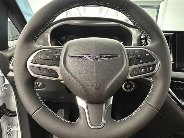 2026 Chrysler Voyager LX
