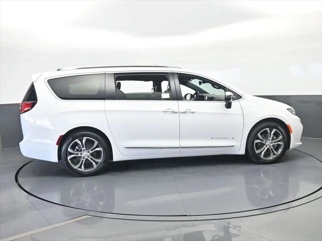 2026 Chrysler Pacifica Pinnacle