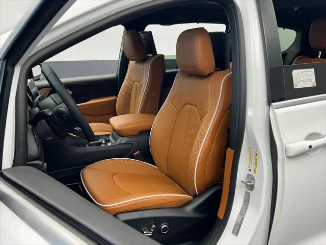 2026 Chrysler Pacifica Pinnacle