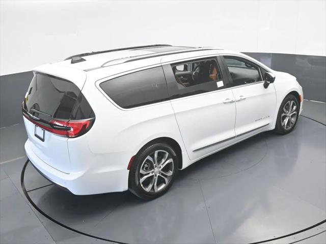2026 Chrysler Pacifica Pinnacle
