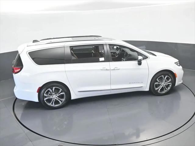 2026 Chrysler Pacifica Pinnacle