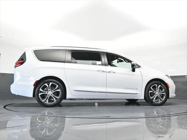2026 Chrysler Pacifica Pinnacle