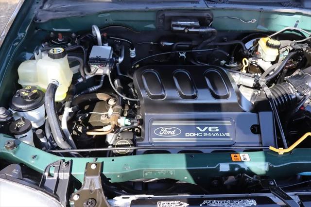 2001 Ford Escape XLT