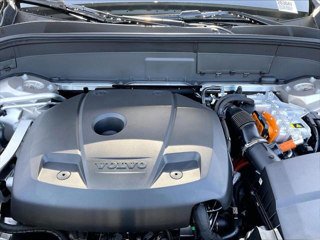 2026 Volvo XC90 Plug-In Hybrid Plus, T8 AWD, Electric/Gasoline, Bright, 7 Seats