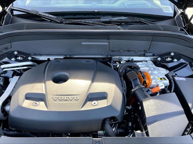 2026 Volvo XC90 Plug-In Hybrid Ultra Dark Theme, T8 AWD, Electric/Gasoline, 7 Seats