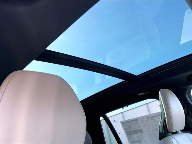 2026 Volvo XC90 Plug-In Hybrid Ultra Dark Theme, T8 AWD, Electric/Gasoline, 7 Seats