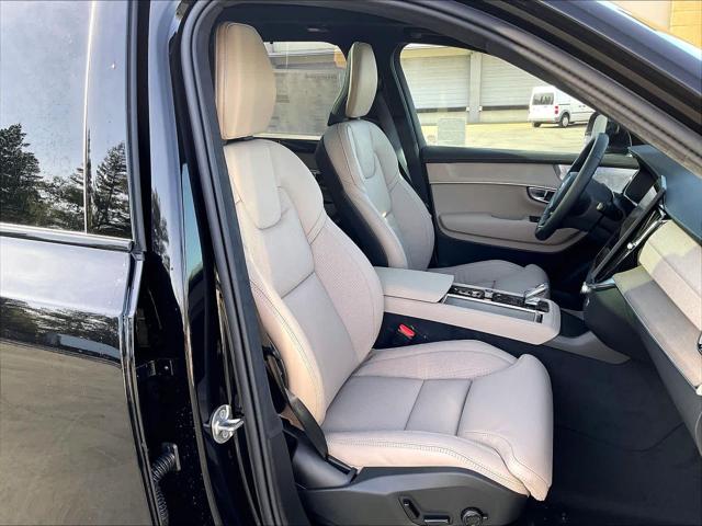 2026 Volvo XC90 Plug-In Hybrid Ultra Dark Theme, T8 AWD, Electric/Gasoline, 7 Seats