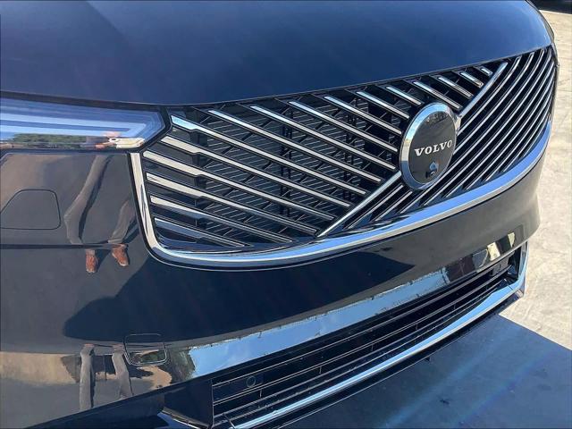 2026 Volvo XC90 Plug-In Hybrid Ultra, T8 AWD, Electric/Gasoline, Bright, 7 Seats