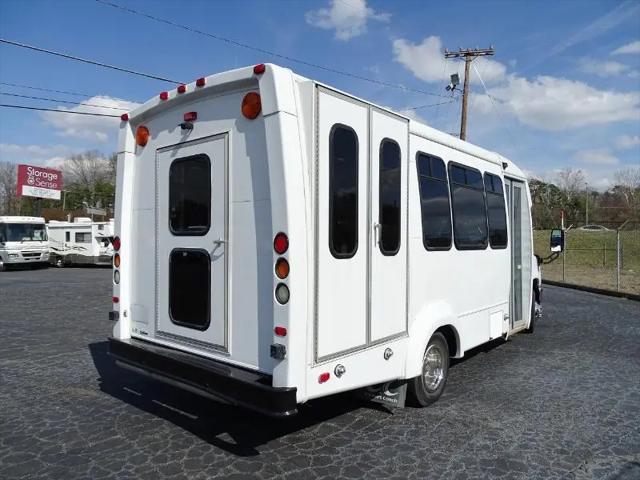 2010 Ford E-350 Cutaway E350 Shuttle Bus