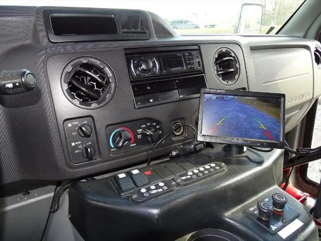 2010 Ford E-350 Cutaway E350 Shuttle Bus