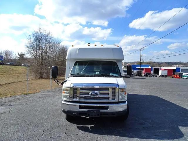 2010 Ford E-350 Cutaway E350 Shuttle Bus