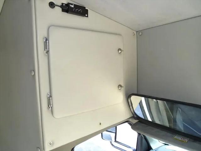 2010 Ford E-350 Cutaway E350 Shuttle Bus