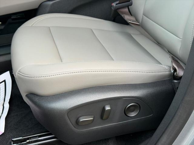 2026 GMC Acadia Elevation FWD