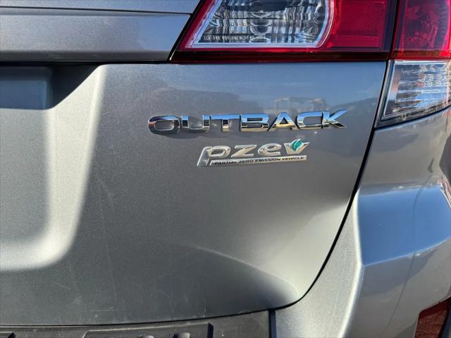 2010 Subaru Outback 2.5i Limited
