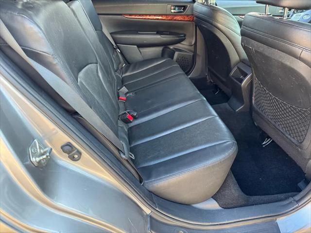 2010 Subaru Outback 2.5i Limited