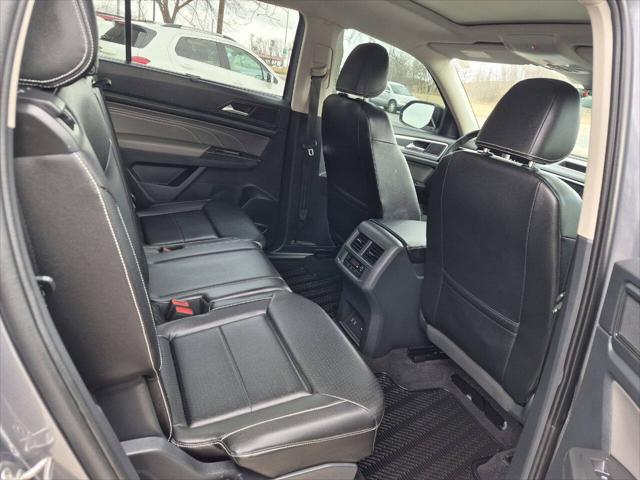 2023 Volkswagen Atlas 3.6L V6 SEL R-Line Black
