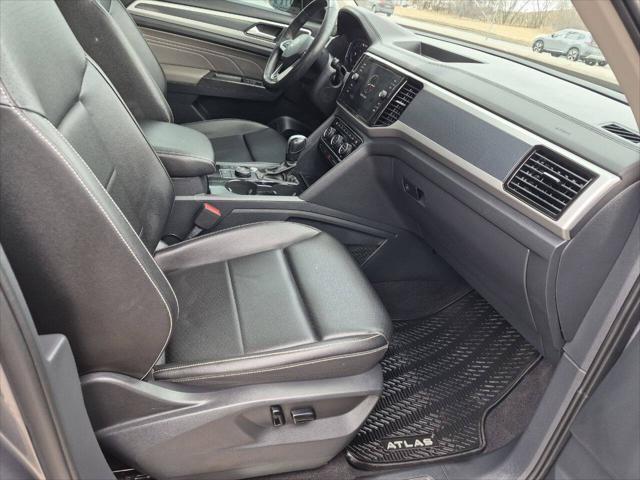 2023 Volkswagen Atlas 3.6L V6 SEL R-Line Black