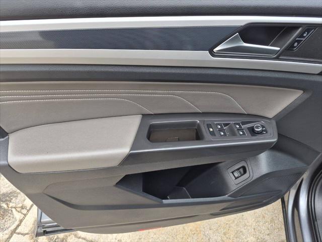 2023 Volkswagen Atlas 3.6L V6 SEL R-Line Black