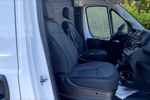 2025 Ram ProMaster 2500 Cargo Van Tradesman High Roof 159" WB w/Pass Seat
