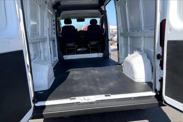 2025 Ram ProMaster 2500 Cargo Van Tradesman High Roof 159" WB w/Pass Seat