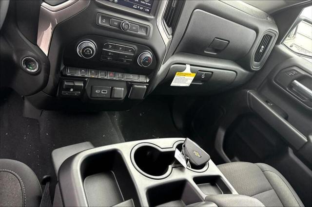 2026 Chevrolet Silverado 1500 4WD Crew Cab Short Bed Custom Trail Boss