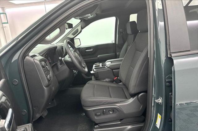 2026 Chevrolet Silverado 1500 4WD Crew Cab Short Bed Custom Trail Boss
