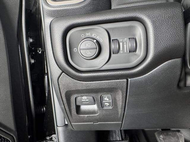 2026 Ram 1500 Lone Star Crew Cab 4x4 5'7" Box