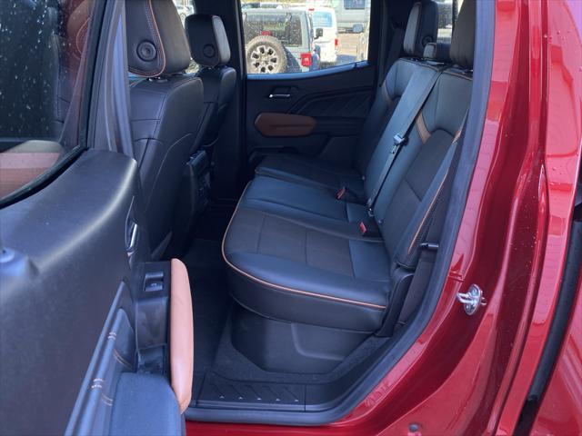 2025 GMC Canyon 4WD AT4