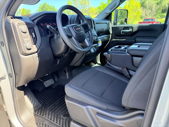 2026 GMC Sierra 2500HD Crew Cab, Standard Bed, Pro, 4WD