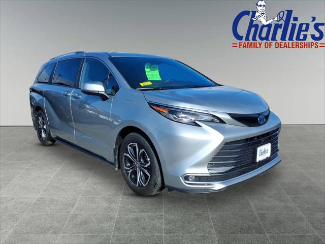 2025 Toyota Sienna Platinum