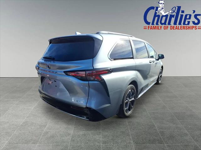 2025 Toyota Sienna Platinum