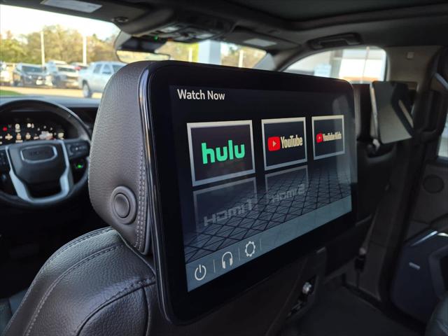 2023 GMC Yukon 4WD Denali