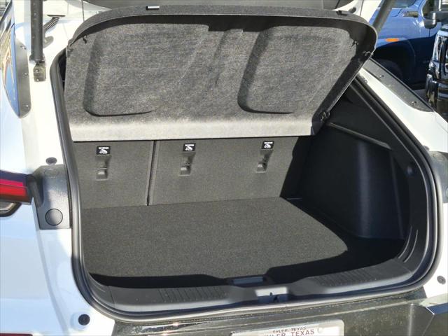 2026 Buick NV Sport Touring FWD
