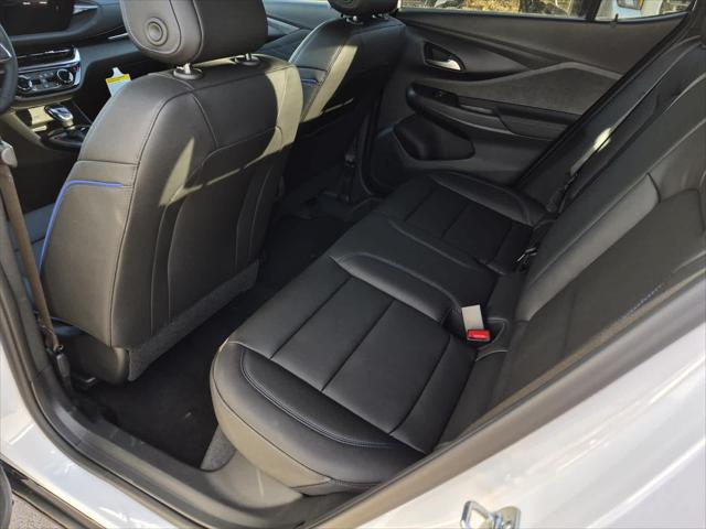 2026 Buick NV Sport Touring FWD
