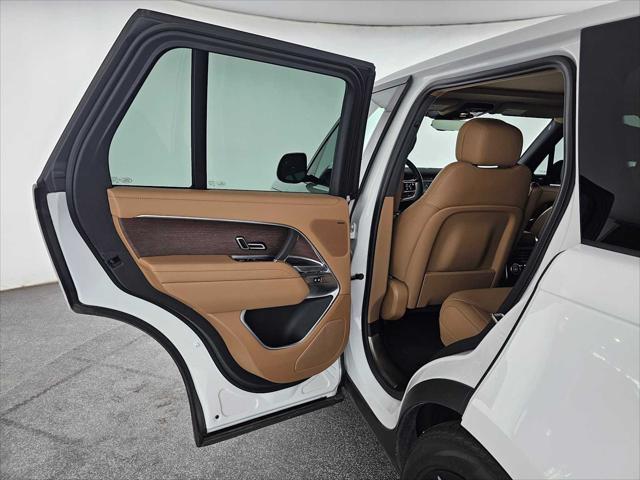 2023 Land Rover Range Rover P530 SE