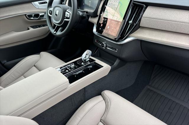 2026 Volvo XC90 Plug-In Hybrid Ultra Dark Theme, T8 AWD, Electric/Gasoline, 7 Seats