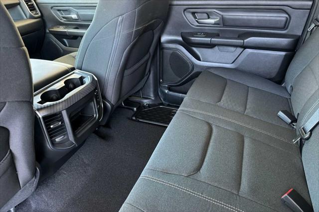 2026 Ram 1500 Express Crew Cab 4x4 5'7" Box