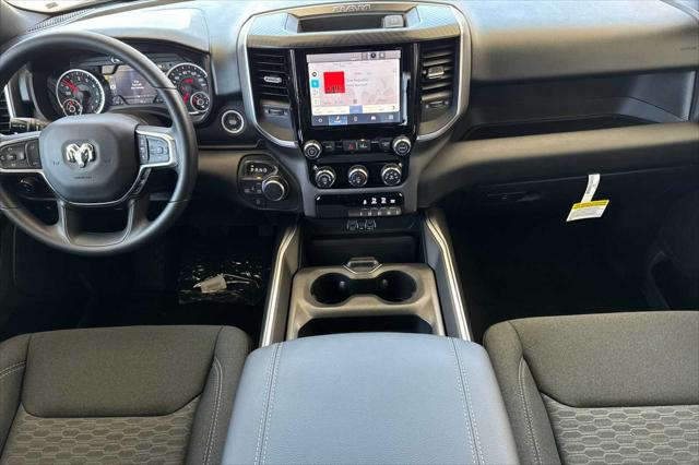 2026 Ram 1500 Express Crew Cab 4x4 5'7" Box