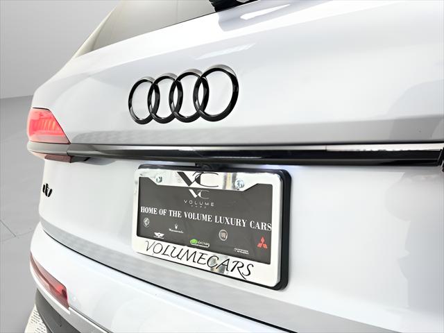 2022 Audi Q7 Premium Plus 55 TFSI quattro Tiptronic