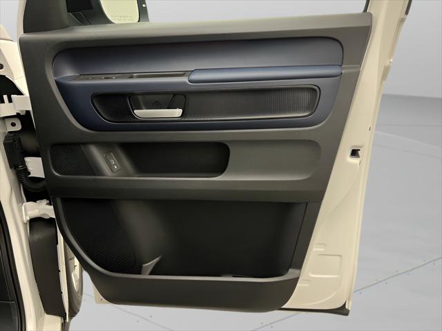 2025 Volkswagen ID. Buzz Pro S
