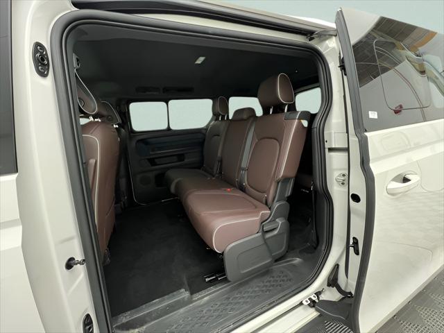 2025 Volkswagen ID. Buzz Pro S