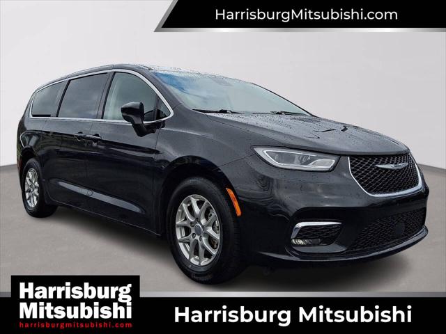 2023 Chrysler Pacifica Touring L for sale in Harrisburg, PA